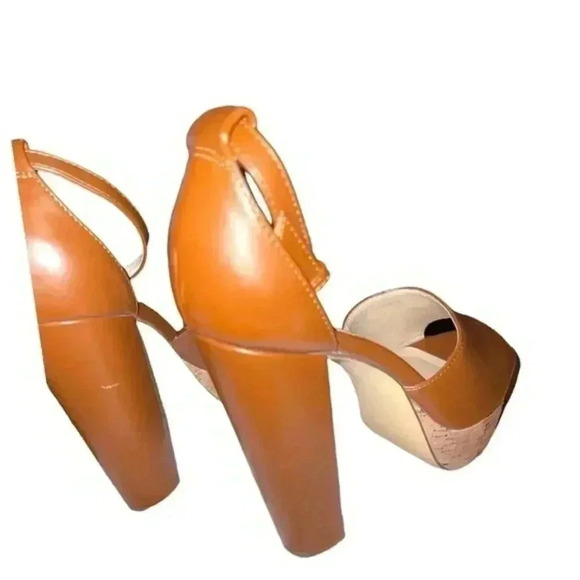 Nicole Miller Leather Platform Block Heel - Picture 13 of 15